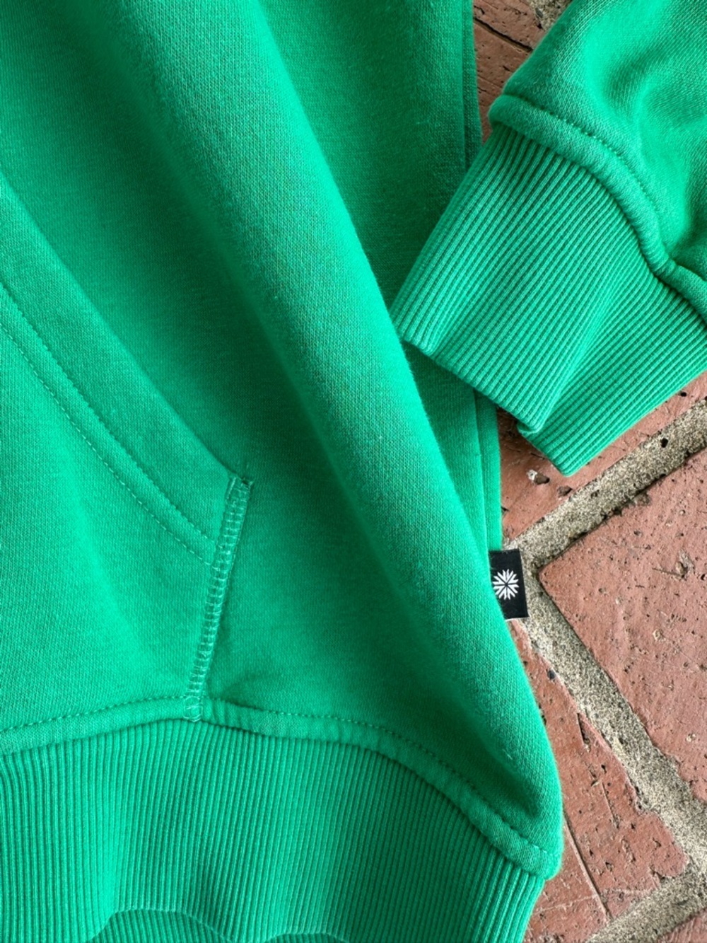 ICEWEAR sweatshirt/hoodie. Purchased in the country of Iceland - Picture 3 of 7